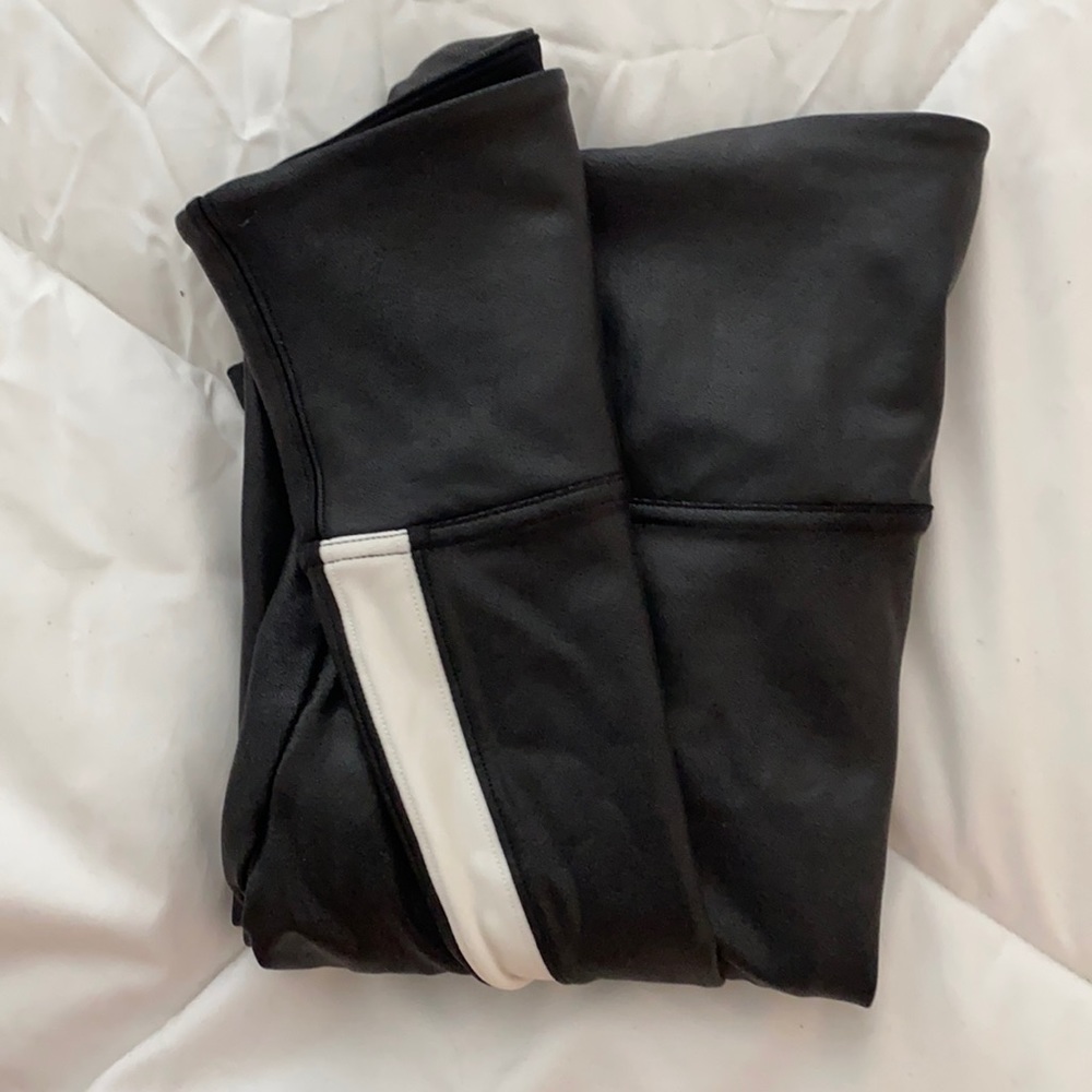 Spanx Side Stripe Faux Leather Leggings L